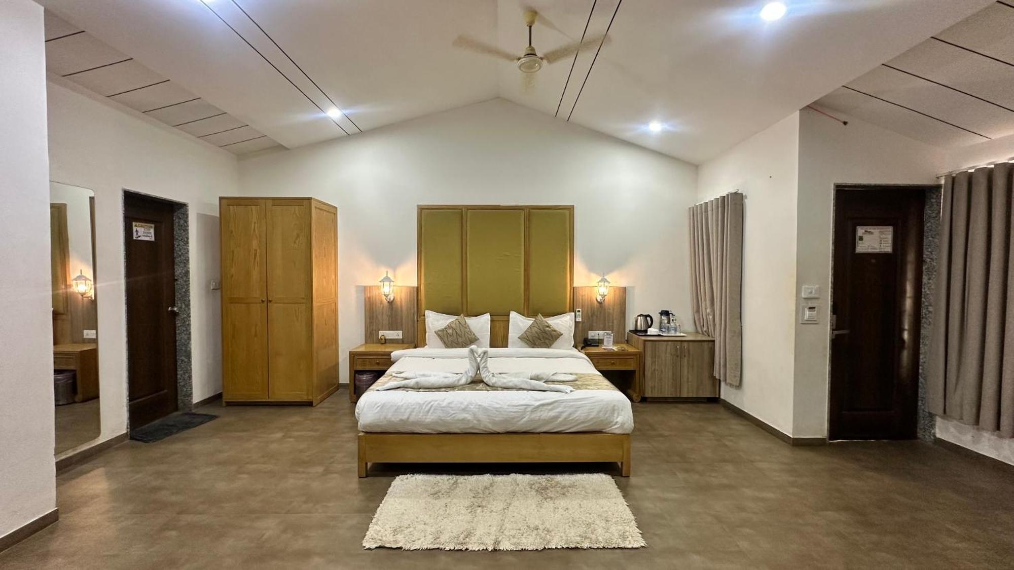 ไลอ้อน พาร์ค โฮเต็ล แอนด์ รีสอร์ต Hotel ชาซันเกอร์ ภายนอก รูปภาพ
